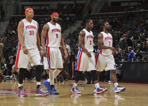 亚历山大15中11轰28分8助，连续96场20+得分（亚历山大15投11中轰28分8助，已连续96场20+）