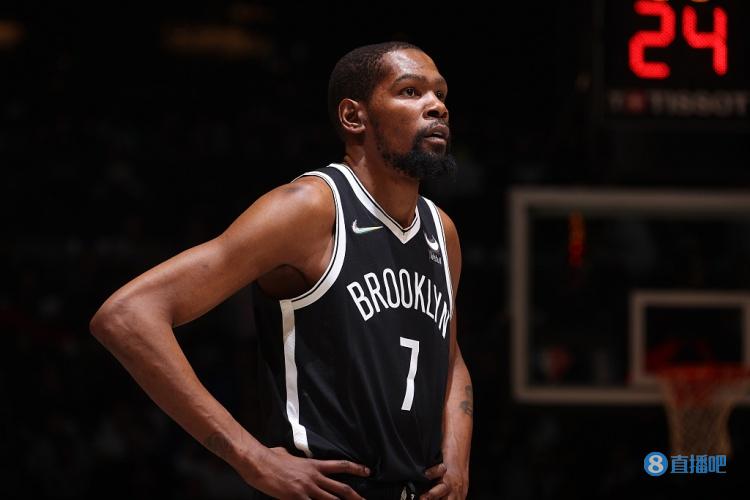 迪马：为荷兰队上演首秀的瓦伦特本来可以代表意大利队出战（迪马：完成荷兰首秀的瓦伦特原本有资格为意大利出战）