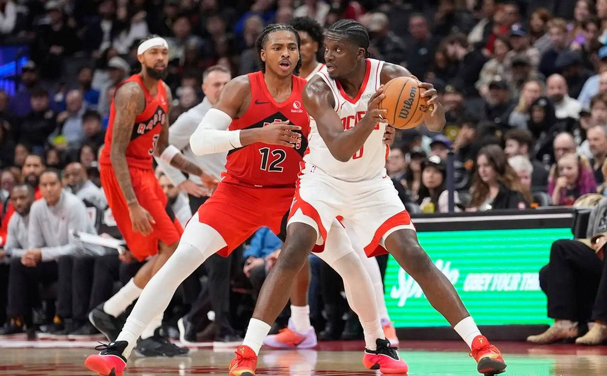 国乒三连冠 感恩幕后英雄（国乒豪取三连冠，致敬幕后功臣）