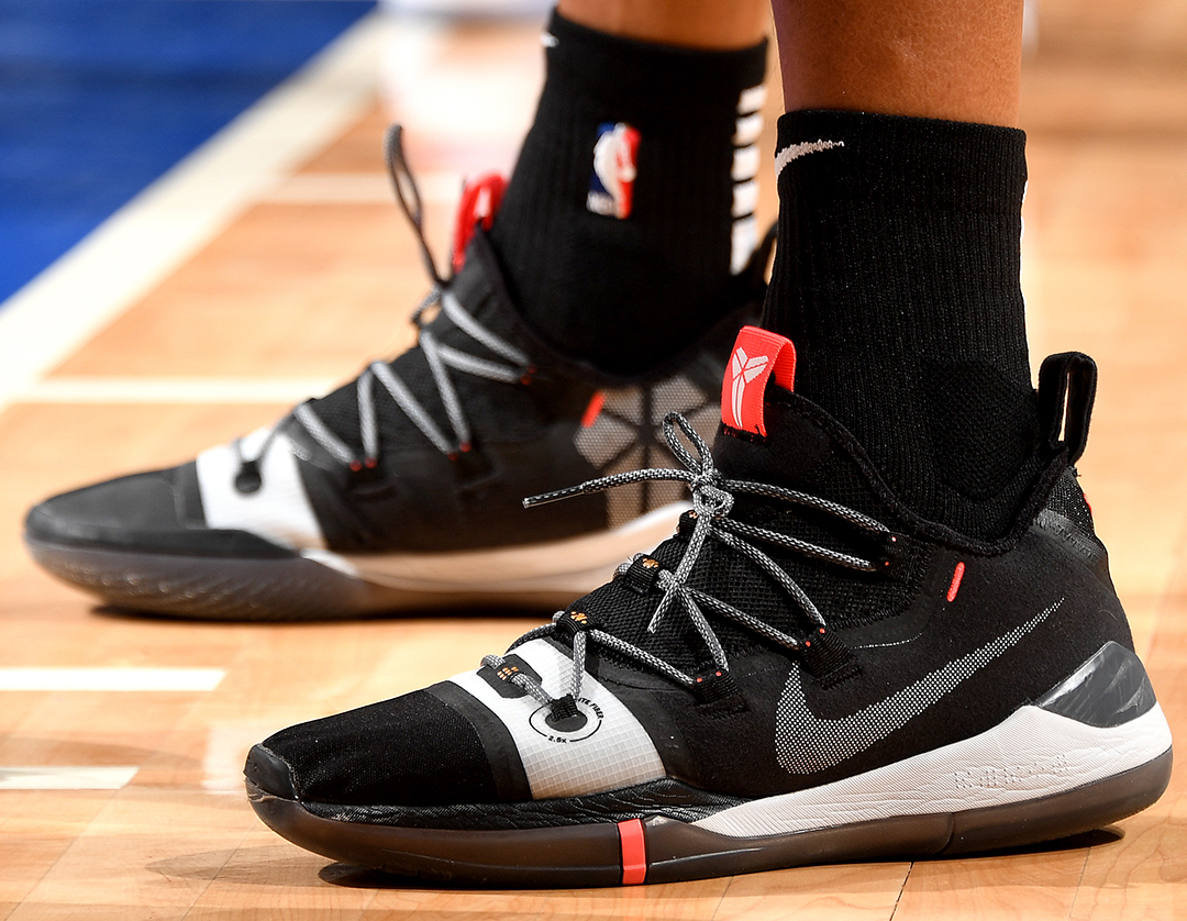 看足球学英语：孙兴慜深情告别热刺 —— 球队会有多想念他？（用足球学英语：孙兴慜深情道别热刺，球队将有多想念他？）